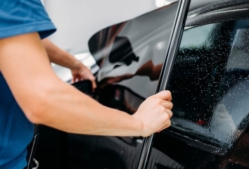 Miami Window Tint Services That Keep You Private blog item home